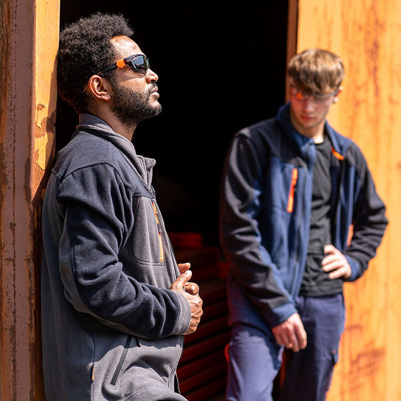 Pile Industry Grigio Tra amici