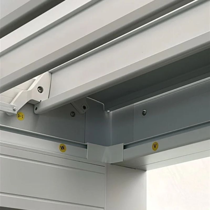 Pergola Bioclimatica Gaia Bianca in Alluminio – Lamelle Orientabili 3x4 e 3x6 m