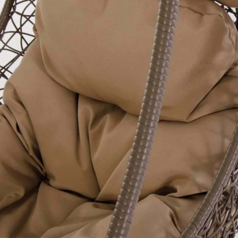 Poltrona Pensile in Rattan con Cuscino